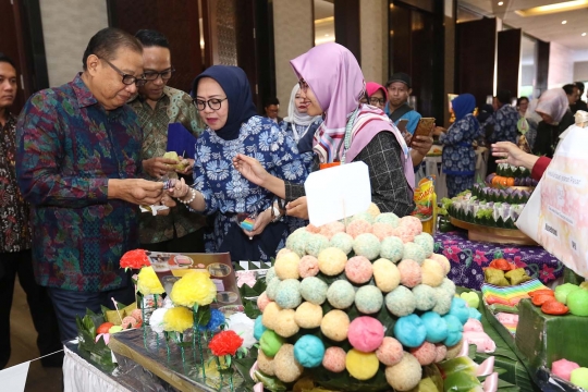 Menengok Lomba Kreasi Jajanan Pasar Tradisional