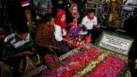 Jelajah Kebangsaan, Mahfud MD Ziarah ke Makam Gus Dur