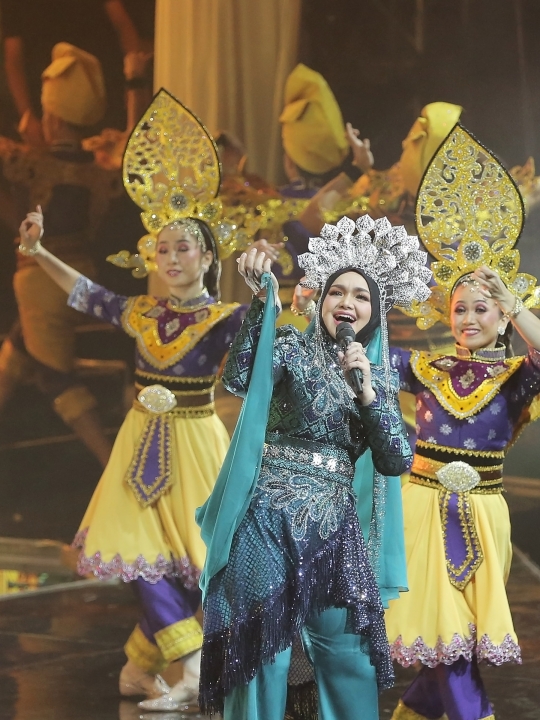 Penampilan Memukau Siti Nurhaliza Saat Konser di Jakarta