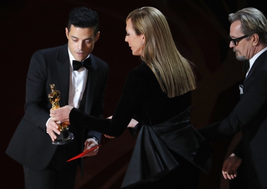 Rami Malek Raih Aktor Terbaik Oscar 2019