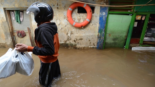Banjir Kiriman Setinggi Satu Meter Rendam Kebon Pala