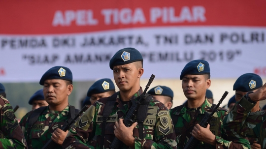 Anies Baswedan Pimpin Apel Pengamanan Pemilu 2019 di Monas