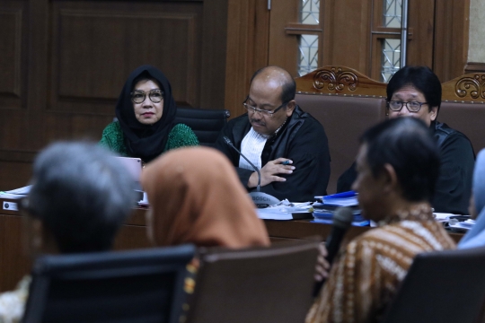 Karen Agustiawan Jalani Sidang Lanjutan