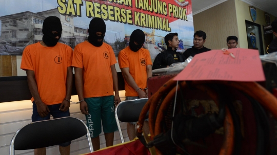 Polisi Tetapkan 3 Tersangka Terkait Kebakaran 34 Kapal di Muara Baru