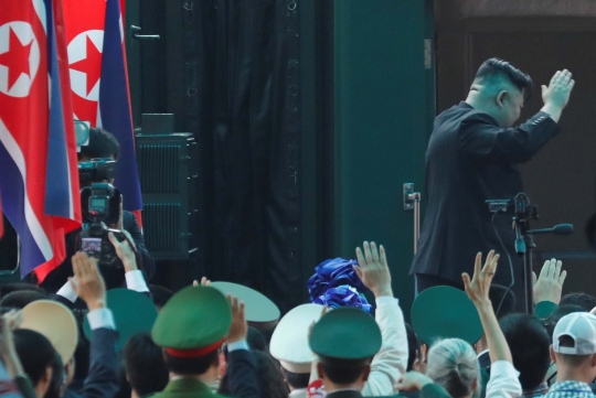 Salam Perpisahan Kim Jong-un untuk Vietnam