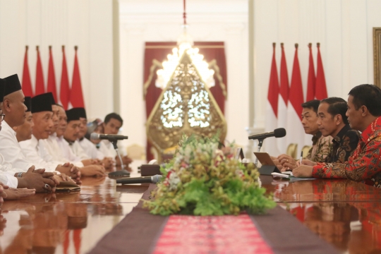 Jokowi Terima Kunjungan Asosiasi Petani Tebu Rakyat Indonesia