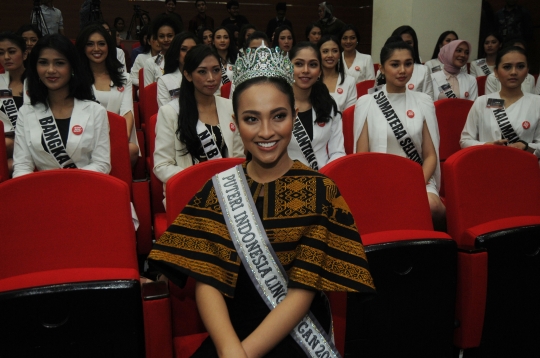 39 Calon Finalis Putri Indonesia Sambangi KPK