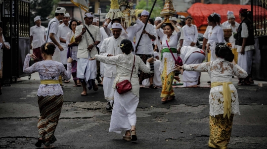 Tawur Agung Kesanga di Pura Aditya Jaya Rawamangun