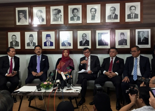 Menteri Yasonna Laoly Temui Siti Aisyah di Malaysia