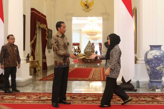 Presiden Jokowi Temui Siti Aisyah di Istana Merdeka