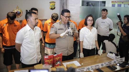 Polisi Ungkap Tindak Pidana Narkotika Jaringan Riau-Jakarta-Bandung