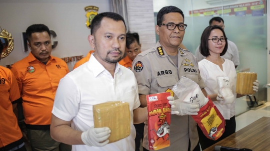 Polisi Ungkap Tindak Pidana Narkotika Jaringan Riau-Jakarta-Bandung
