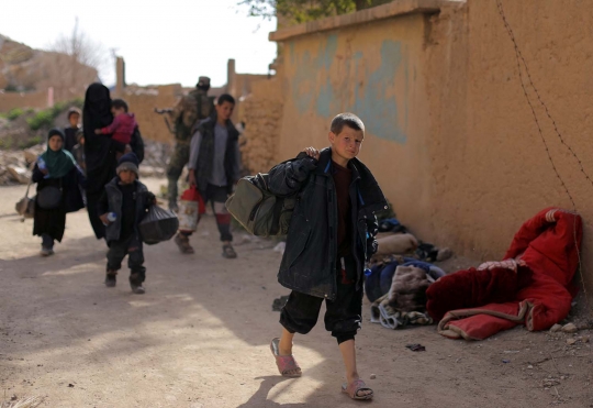 Ribuan Militan ISIS di Suriah Menyerah
