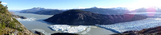 Ini Penampakan Pecahan Gunung Es di Chile