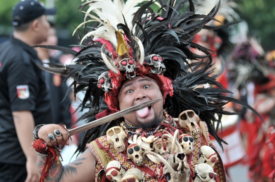 Tari Kabasaran Minahasa Meriahkan Car Free Day