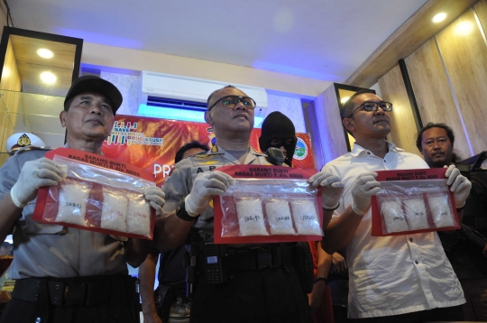Polisi Tangkap Kurir 1,3 Kg Sabu di Semarang