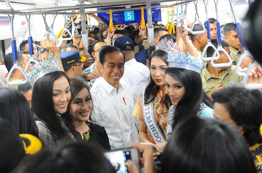 Presiden Jokowi Jajal MRT Bundaran HI-Lebak Bulus