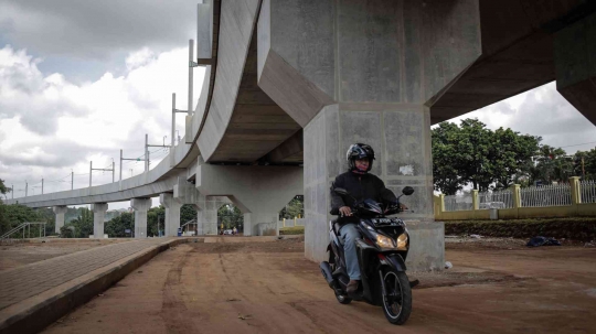 Melihat Pembangunan Parkir Kendaraan untuk Penumpang MRT