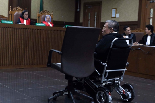 Sidang Perdana Dirut WKE Terkait Suap SPAM Kementerian PUPR