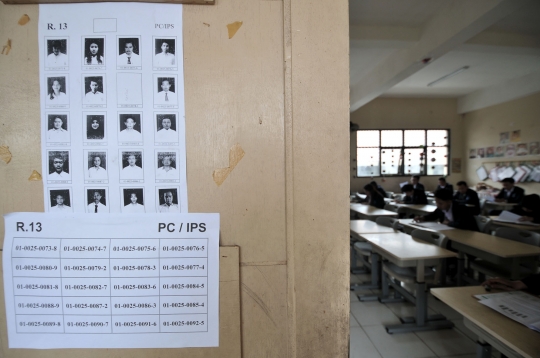 Memantau Ujian Paket C