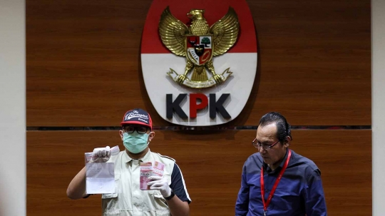 KPK Tangkap Tangan Petinggi PT Krakatau Steel