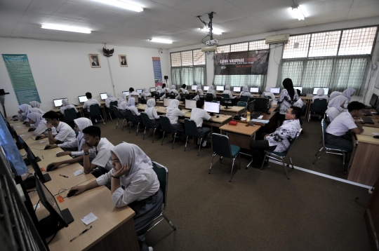 Melihat Pelaksanaan UNBK di SMKN 50 Jakarta