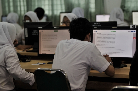 Melihat Pelaksanaan UNBK di SMKN 50 Jakarta