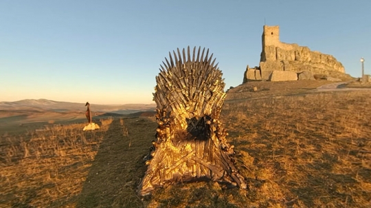 HBO Tantang Fans Game of Thrones Temukan Iron Throne yang Tersembunyi di Tiap Negara