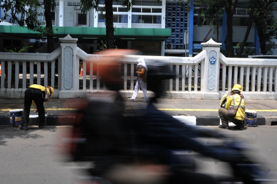 Jalur Pedestrian di Jalan Persahabatan Raya Dipercantik
