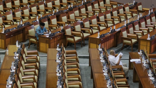 Ratusan Kursi Kosong Warnai Rapat Paripurna DPR