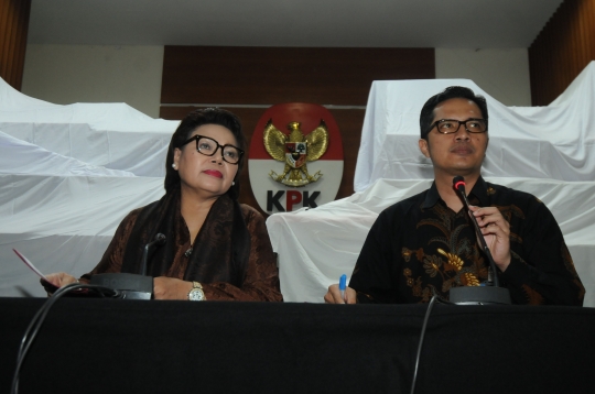 KPK Tunjukan Barang Bukti OTT Anggota DPR, Bowo Sidik Pangarso