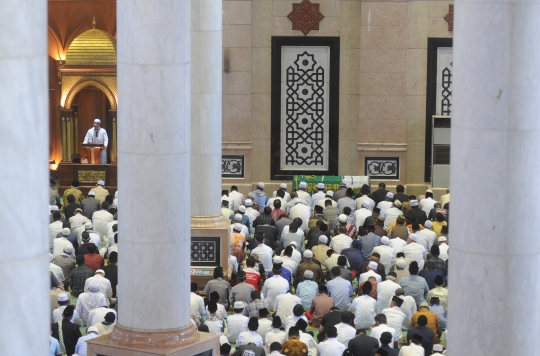 Pemakaman Pendiri Masjid Kubah Emas Depok