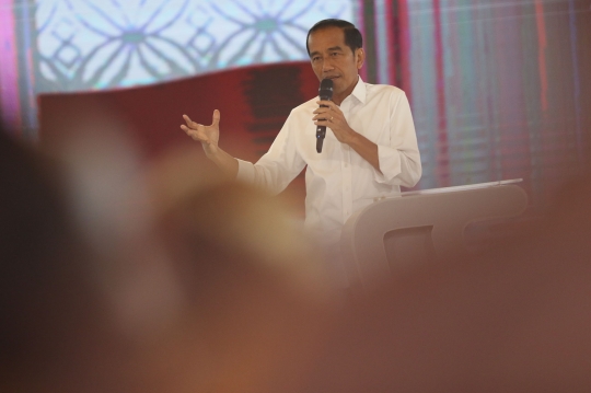 Gaya Jokowi dan Prabowo Adu Gagasan di Debat Capres