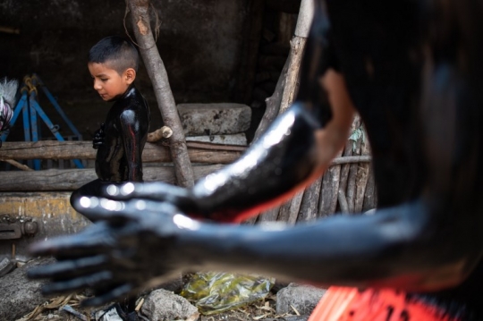 Tradisi Xinacates, Pemuda Meksiko Menghitam