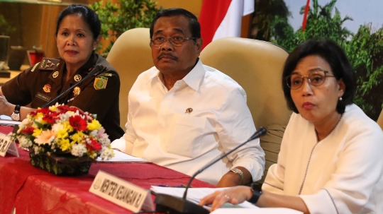 Jaksa Agung & Menkeu Semringah RI Menang Gugatan Arbitrase IMFA