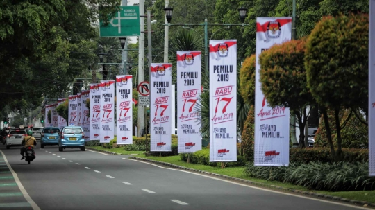 Sosialisasi Pemilu 2019, Spanduk Ayo Memilih Hiasi Jalan Imam Bonjol