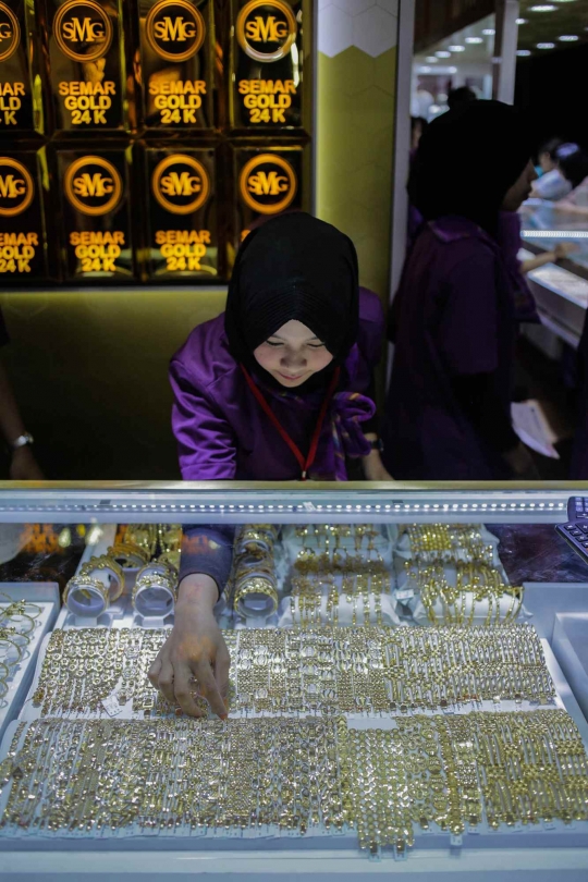 Melihat Kemilau Emas dan Berlian di Jakarta International Jewelery Fair 2019