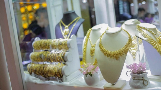 Melihat Kemilau Emas dan Berlian di Jakarta International Jewelery Fair 2019