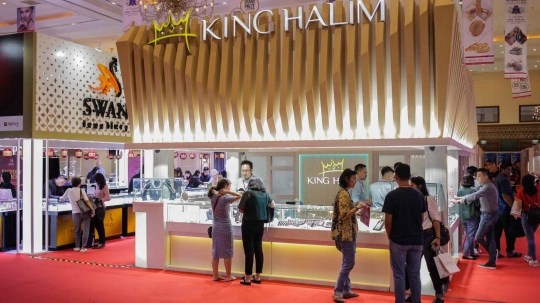 Melihat Kemilau Emas dan Berlian di Jakarta International Jewelery Fair 2019