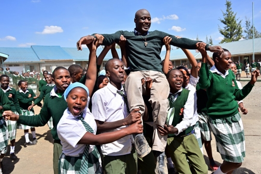 Mengenal Tabichi, Guru Terbaik Dunia dari Kenya