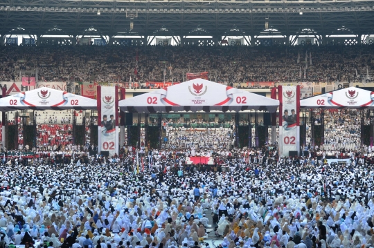 Kampanye Akbar, Pendukung Prabowo-Sandi 'Putihkan' Stadion GBK