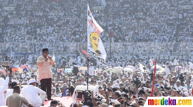 Foto : Gaya Pidato Prabowo-Sandiaga Saat Kampanye Akbar di 