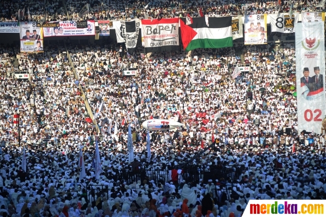 Foto Kampanye Akbar Habib Rizieq Syihab Hadir Di Layar Lebar Gbk Merdeka Com