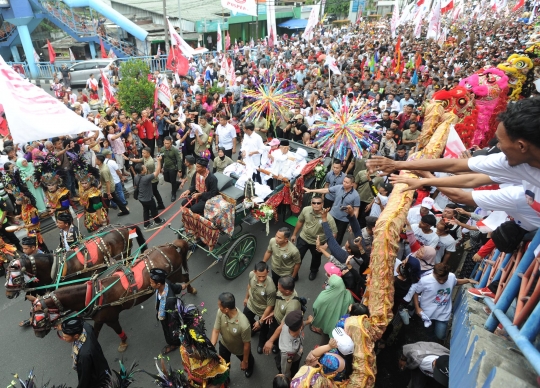 Pawai Karnaval Bersatu, Jokowi-Ma'ruf Sapa Warga Tangerang