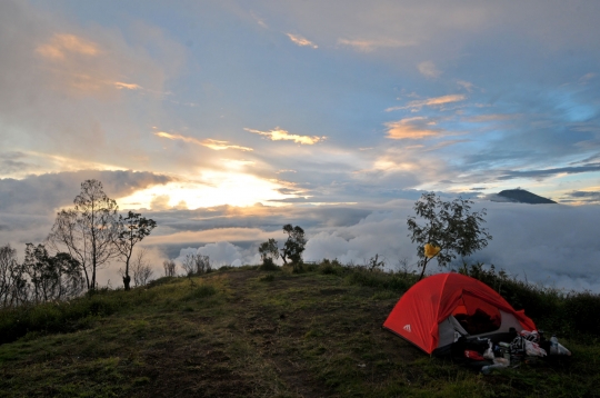 Menjelajahi Indahnya Gunung Sumbing