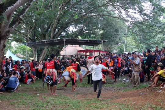 Mengenal Kesenian Ebeg, Pentasnya Para Arwah