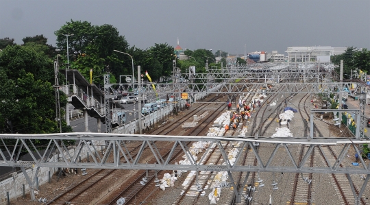 Hari Ini, Jalur Kereta Api Dwiganda Jatinegara-Cakung Beroperasi