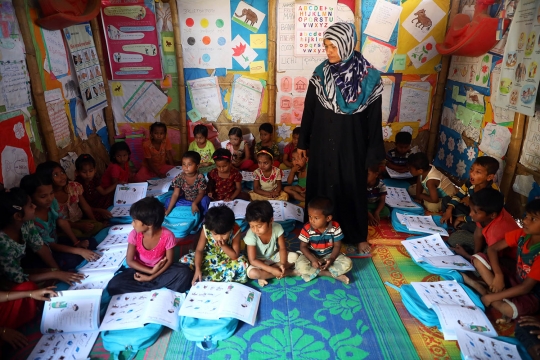 Antusias Anak-anak Rohingya Menuntut Ilmu di Tempat Pengungsian