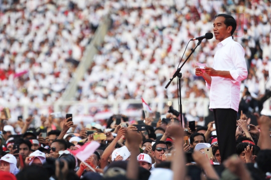Orasi Jokowi di Depan Ribuan Pendukungnya