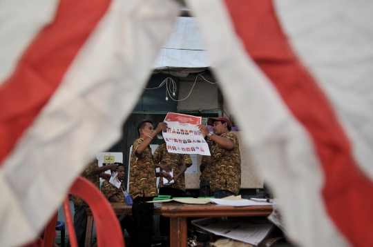 Penghitungan Suara Pemilu 2019 di Kampung Nelayan